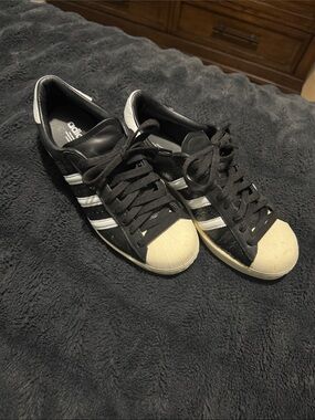 adidas Womens Black & White Superstar Sneaker